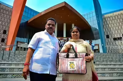 A Historic Green Budget: How EcoKaari's Upcycled Bag Became Part of Nagpur's Budget Presentation